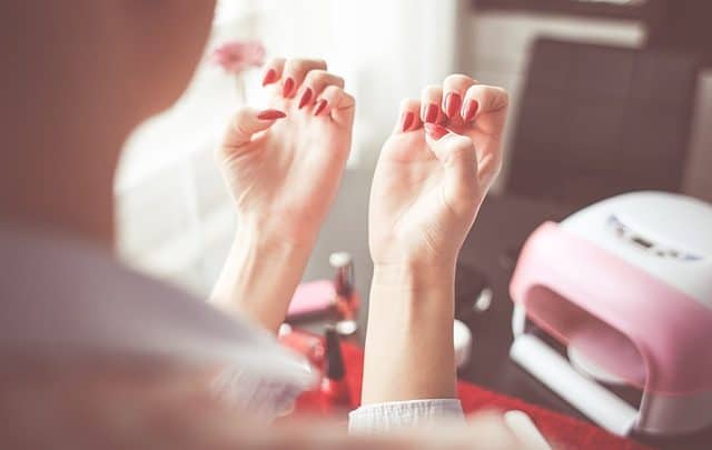 Waarvoor ga je naar een nagelstudio in hoevelaken?