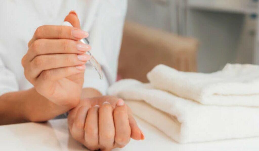 Press On Nails en Nagelriemolie