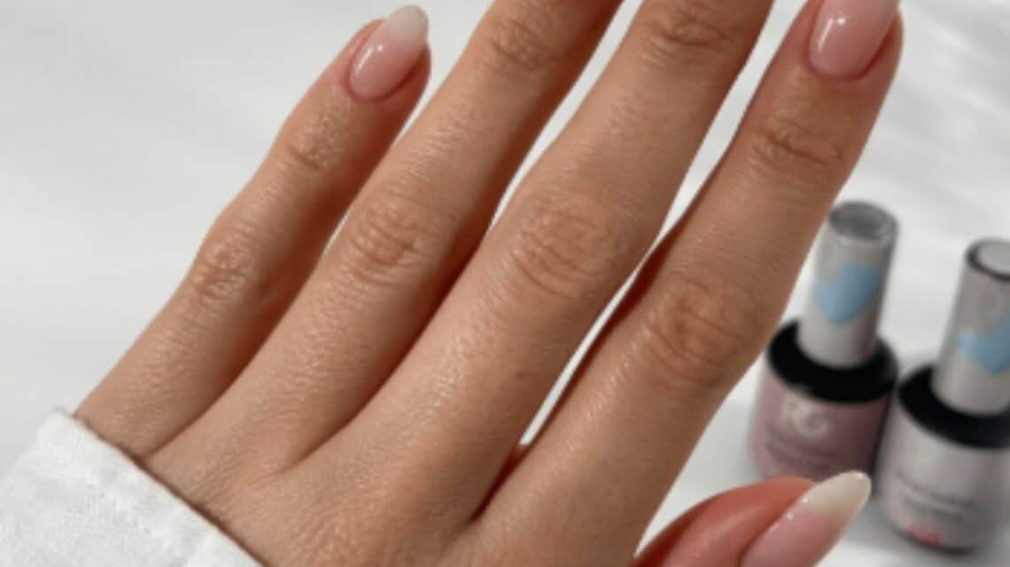 Babyboom Nagels vs French Manicure: Wat is het Verschil?