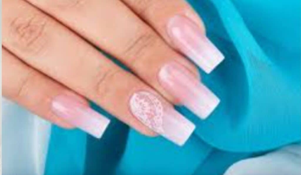 Babyboom Nagels vs French Manicure