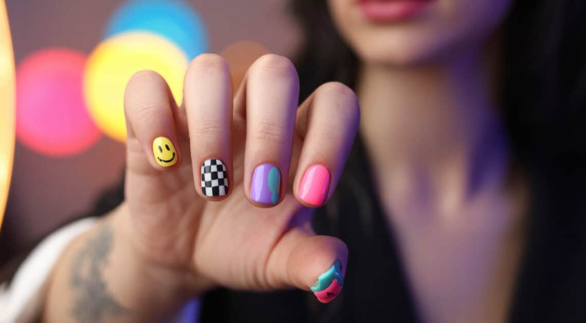 Gel nagelstickers: wat ze zijn, hoe je ze gebruikt en waarom ze zo populair zijn