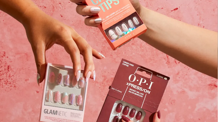 Press on nails: alles over nep nagels plakken en verzorgen