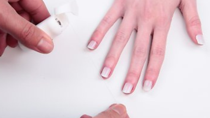 Acrylnagels verwijderen: complete gids om veilig thuis je nagels te verwijderen